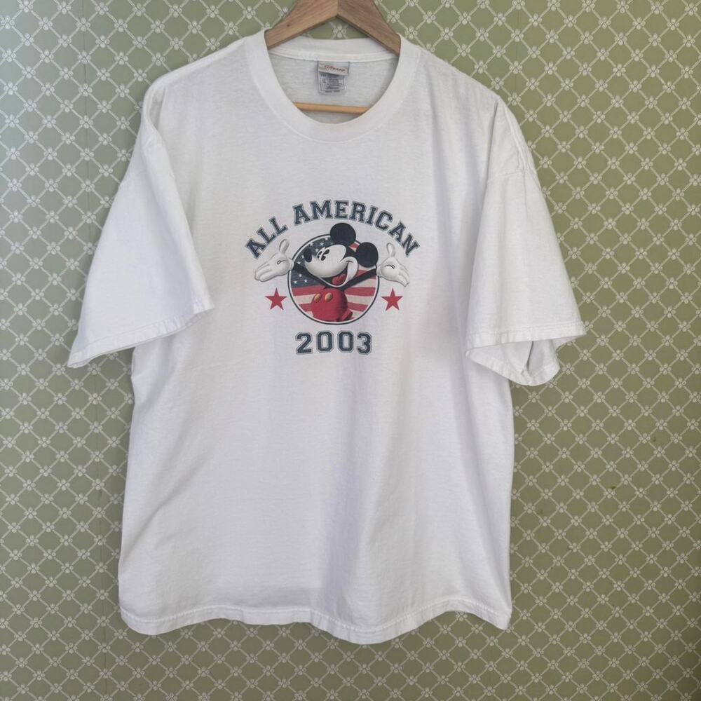 Vintage 2003 white Disney Mickey Mouse American t shirt
